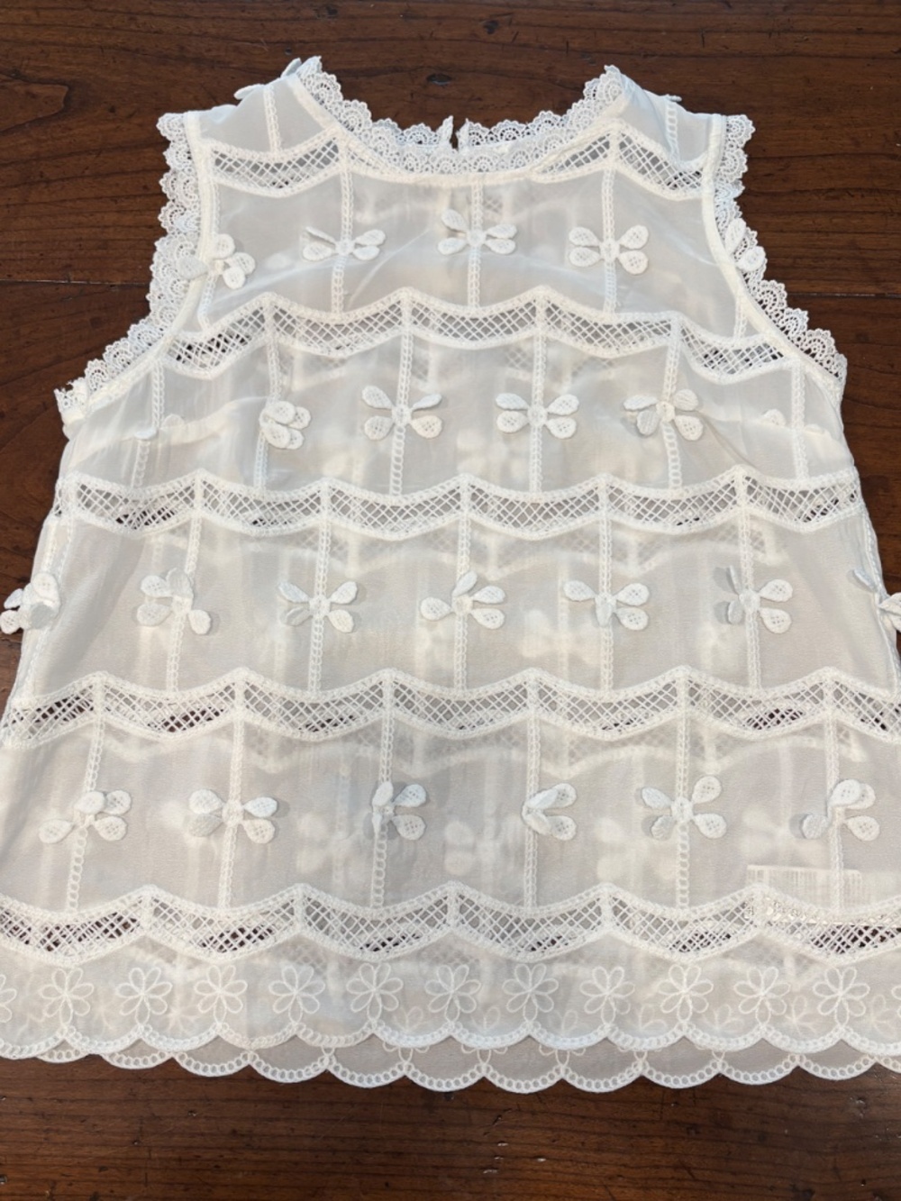 White Lace Appliqué Blouse Size L EUC
